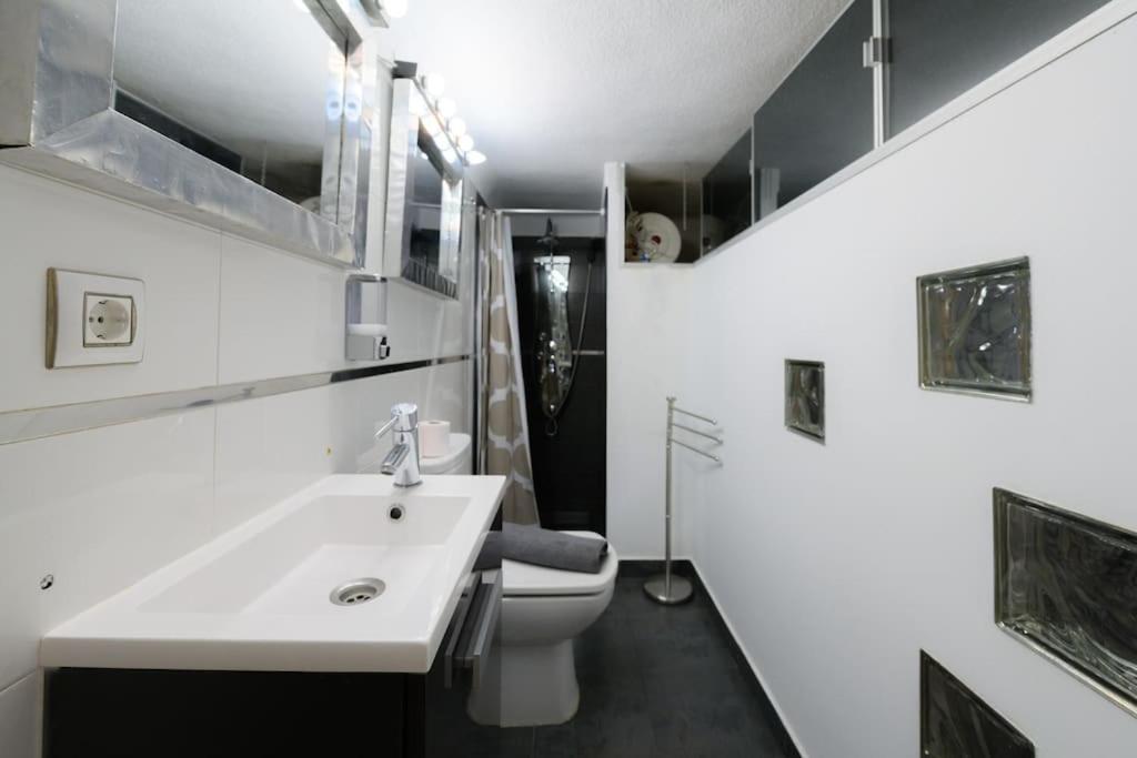 Encantador Apartamento Temporal Centrico Con Patio Privado Mpe51 Lägenhet Madrid Exteriör bild